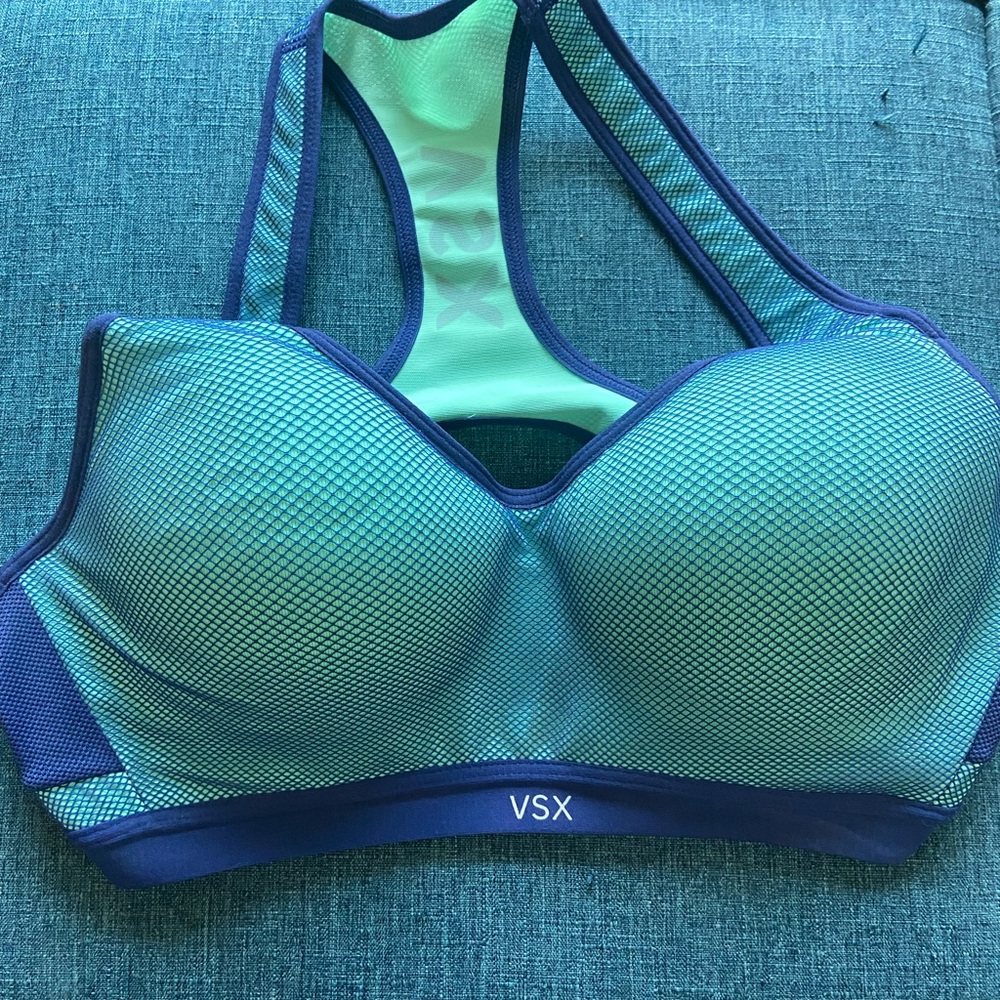 Victoria Secret sports bra